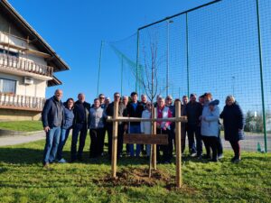 LIPI ZA SPOMIN IN MLADI MLAJ ZA POVEZOVANJE KRAJANOV